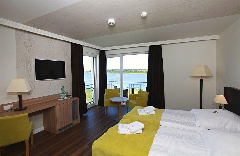 Hotel Warnow Rostock Extérieur photo